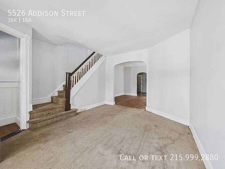 5526 Addison St — Photo 2