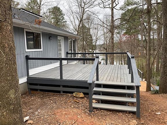 3rd image of 8793 Lake Dr