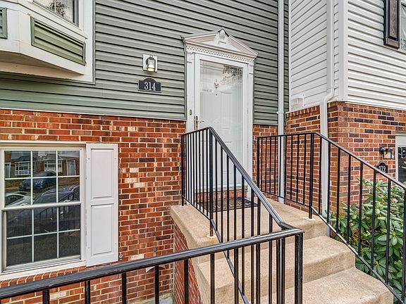 2nd image of 314 Westminster Ln #139