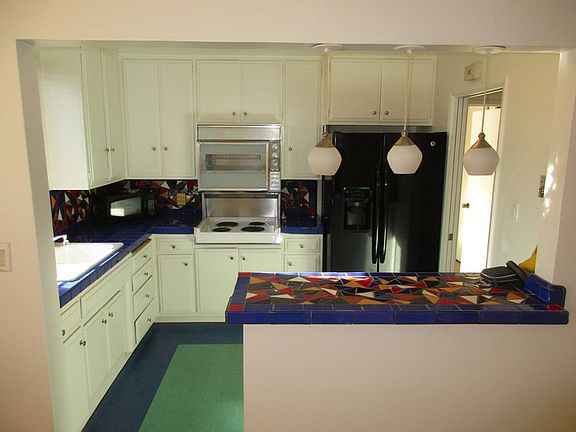2nd image of 100 Hermosa Ave Unit 2D