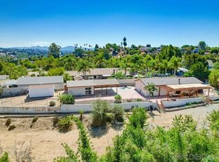 1450 Clarence Dr, Vista, CA 92084