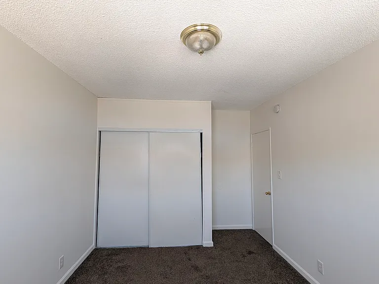 1548 W 207th St #5 — Photo 8