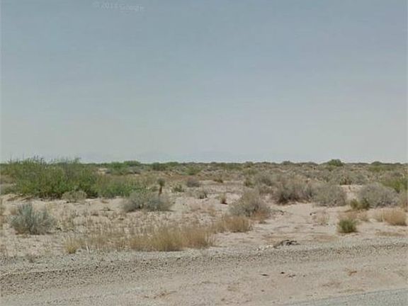 4th image of Montwood Dr