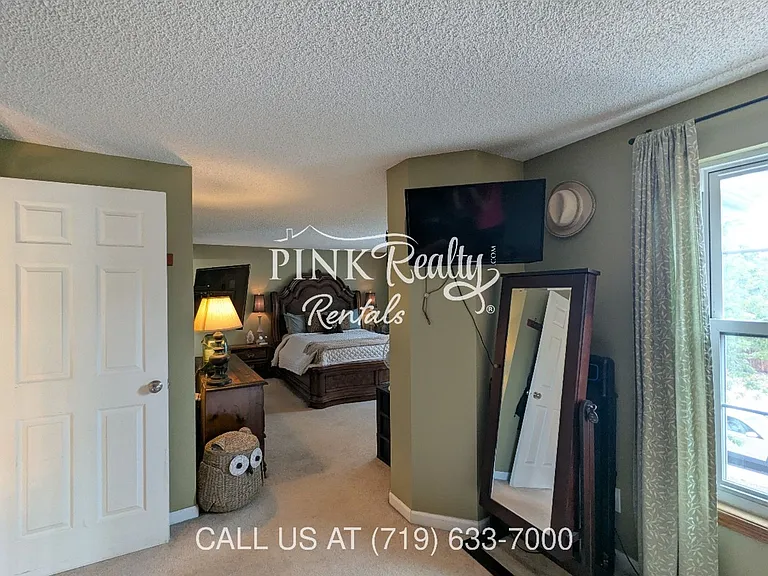 8560 Avens Cir — Photo 28