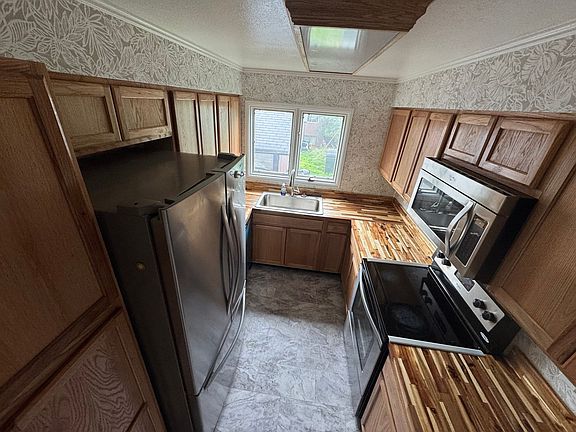 3rd image of 7716 Boundary Ave