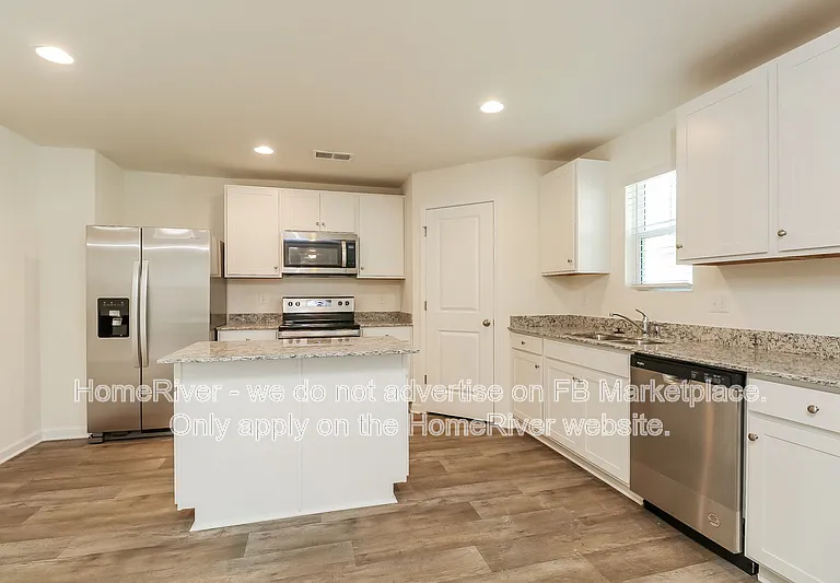 134 Carriagebrook Cir — Photo 6