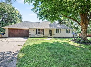 1200 W 2nd St, Pella, IA 50219