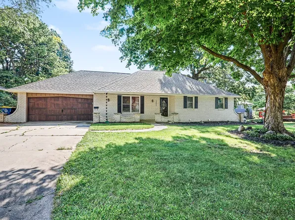 1200 W 2nd St, Pella, IA 50219