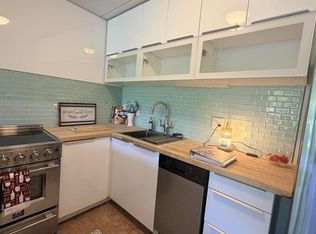 200 Swanton St APT 228, Winchester, MA 01890