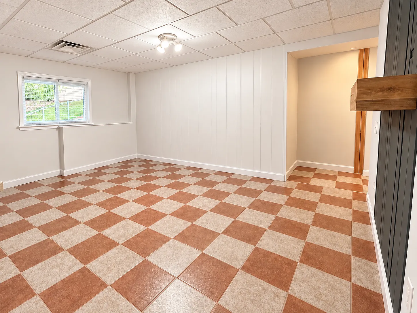 2 bed, $1,400 — Photo 4