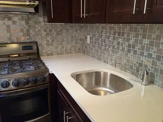 Rented by Uptown Flats LLC | media 24