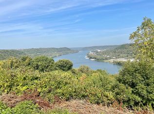 2836 Paddock Ln, Villa Hills, KY 41017