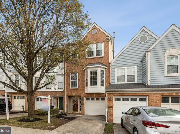4023 Cressida Pl, Woodbridge, VA 22192