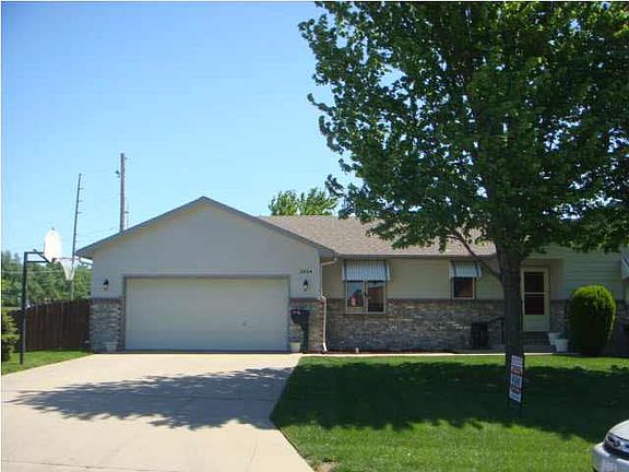 2nd image of 2434 Gentry Ln
