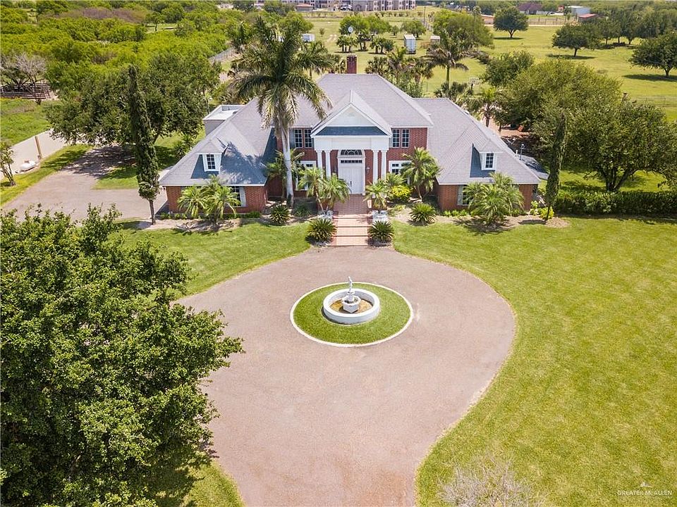 1st image of 823 S Glasscock Blvd