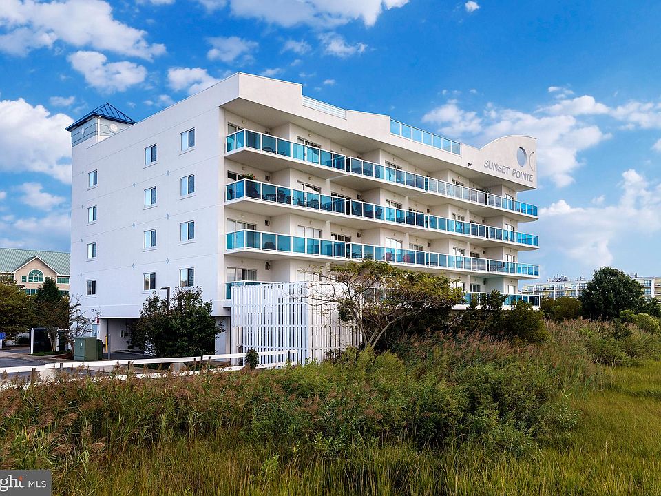 1st image of 105 63rd St Unit 305