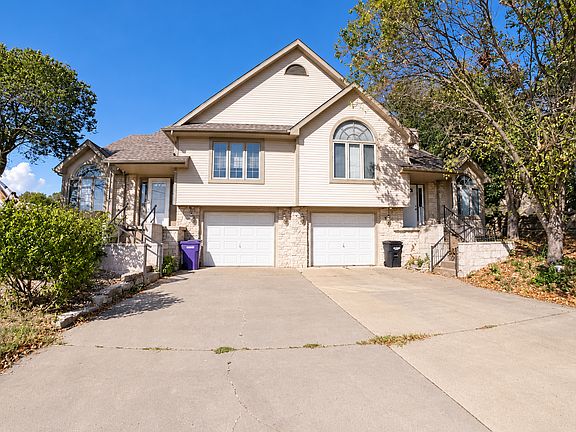 2nd image of 3724 Everett Dr