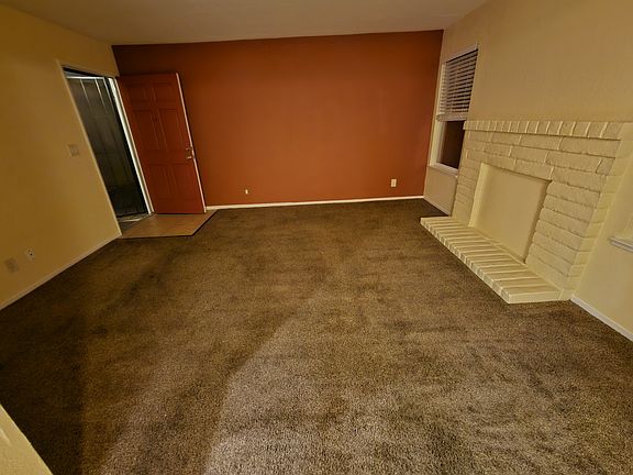 3rd image of 9342 Branstetter Pl