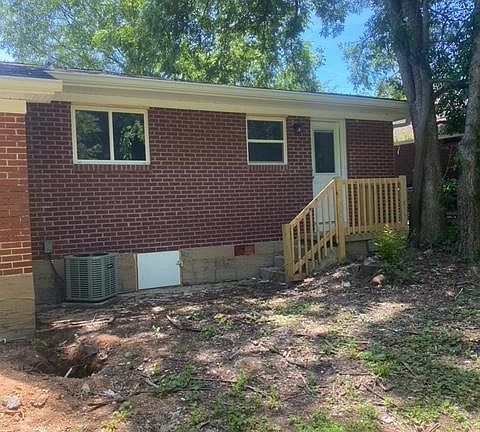 2nd image of 1317 Mayfield Ln