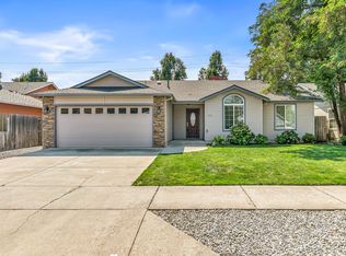 935 Hampton Way, Medford, OR 97501