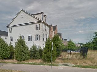 2372 Merseyside Dr, Woodbridge, VA 22191