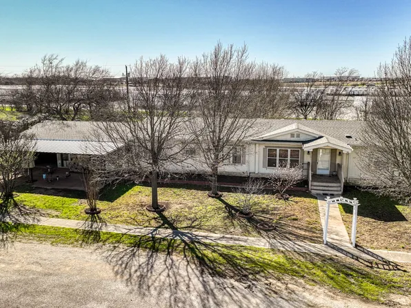 1205 Alliance Blvd, Rhome, TX 76078