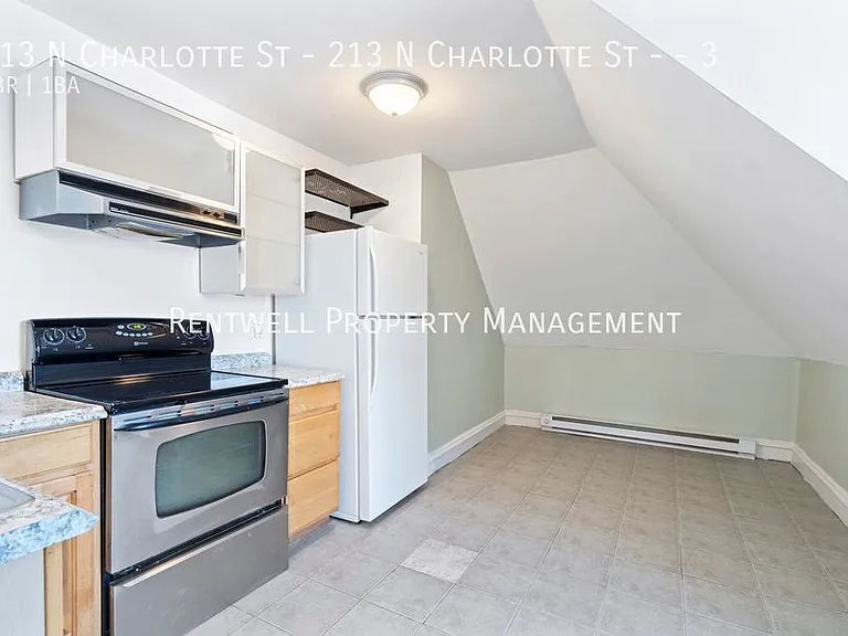 213 N Charlotte St #3 — Photo 8