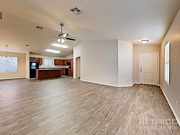 3rd image of 11838 W Port Royale Ln