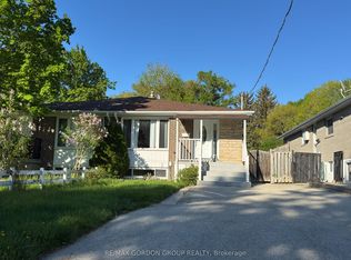 111 Bayview Pkwy, Newmarket, ON L3Y 3W2