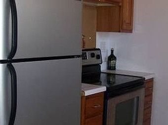 4th image of 10206 Parkwood Dr