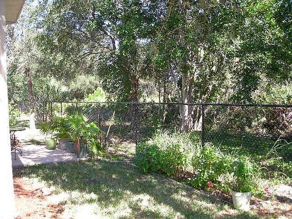 4th image of 595 Eden Dr