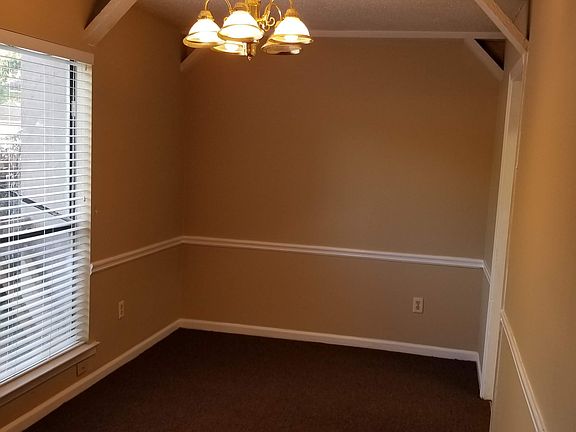 2nd image of 2653 Woodley Park Dr
