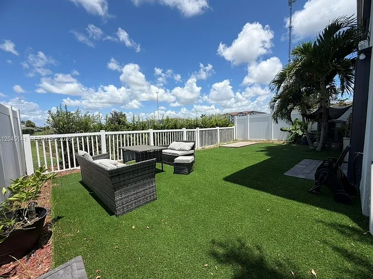 20476 NW 4th Ct #20476 — Photo 11