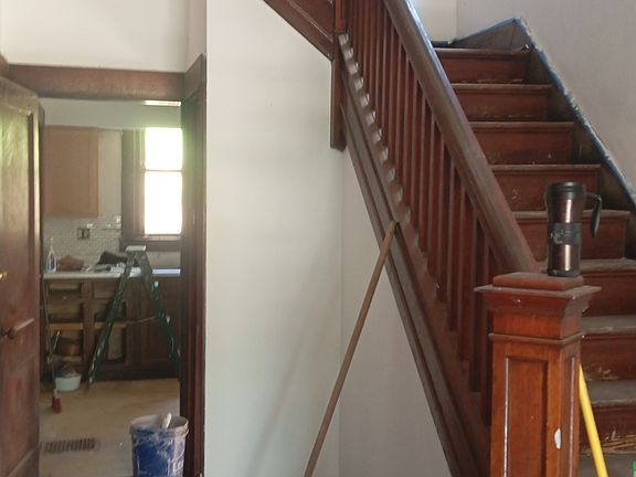 3rd image of 1126 Haslage Ave