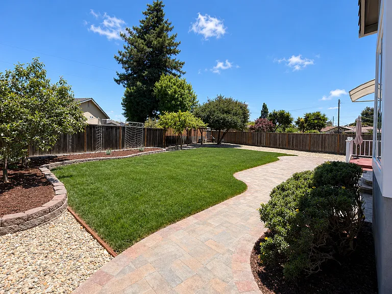 35132 Adriano St — Photo 13