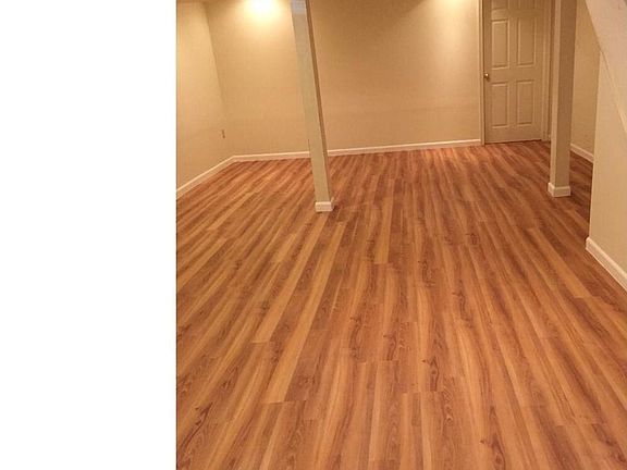 5th image of 48 Columbine Cir