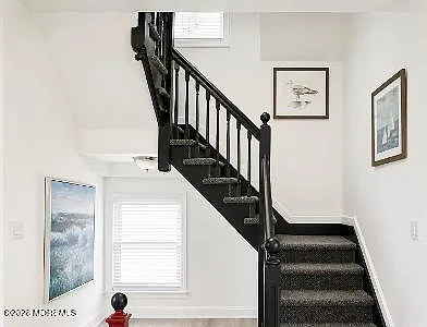 4 bed, 2734 sqft, $4,250 — Photo 2