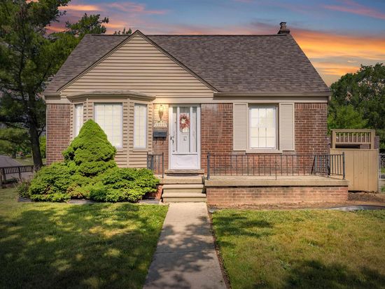 19505 Kelly Rd, Detroit, MI 48225
