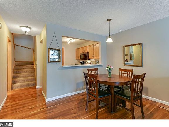 3rd image of 2405 Upland Ln N