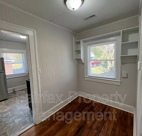102 W Summit Ave #B — Photo 17