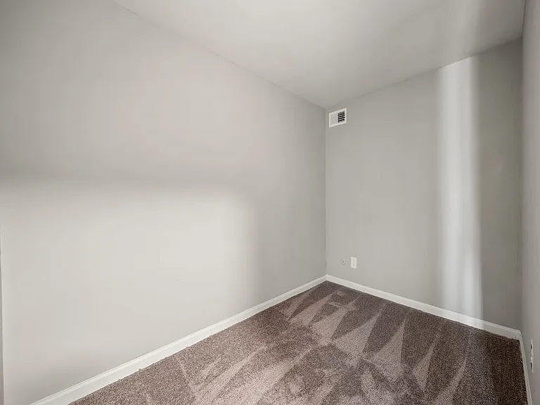 31-web-or-mls-apartment-2-5