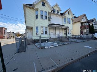 368 Benham Ave Floor 2, Bridgeport, CT 06604