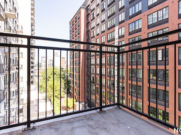 3rd image of 45-57 Davis St #702
