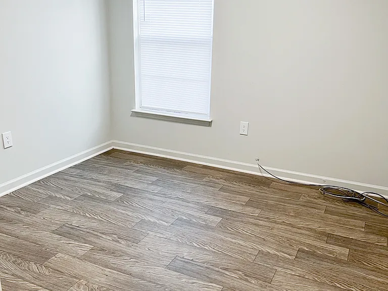 Ridge View Apartments — Photo 7