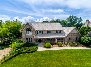 20475 Dorset Ln, Brookfield, WI 53045