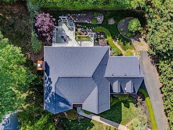 4th image of 2188 Benwicke Dr
