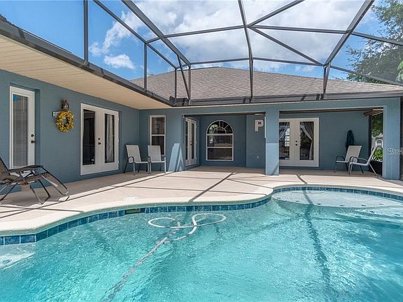 2nd image of 2479 Holly Berry Cir