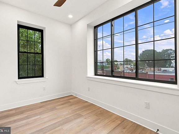 5th image of 3206 Dauphin St #5