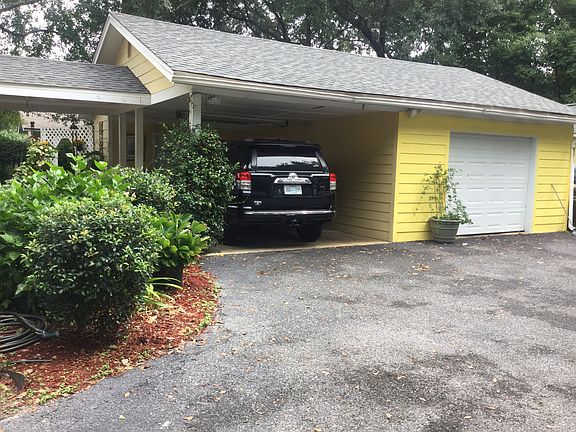 2nd image of 3824 Pascagoula St