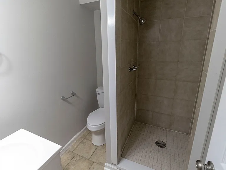 706 Demaret Dr #C — Photo 23